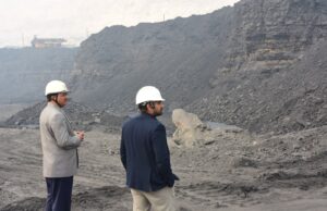 कलेक्टर ने किया एनसीएल के अमलोरी परियोजना का भ्रमण
