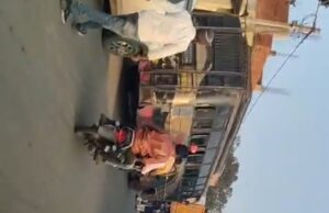 गजरा बहरा बाजार में साप्ताहिक बाजार लगता है जो की पूरी तरह मेंन रोड में है मेंन रोड में लगातार कोंल वाहन चलती हैं