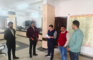उपखण्ड अधिकारी सिंगरौली ने किया लोक सेवा केन्द्र ग्रामीण का औचक निरीक्षण