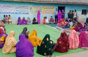 ज्वाला CLF अंतर्गत ग्राम संगठन सुहिरा की बैठक एवं समूह के दीदियों के द्वारा की जा रही गतिविधियों का भ्रमण