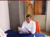 मंडलायुक्त राजेश प्रकाश ने सुनी जन समस्याएं।